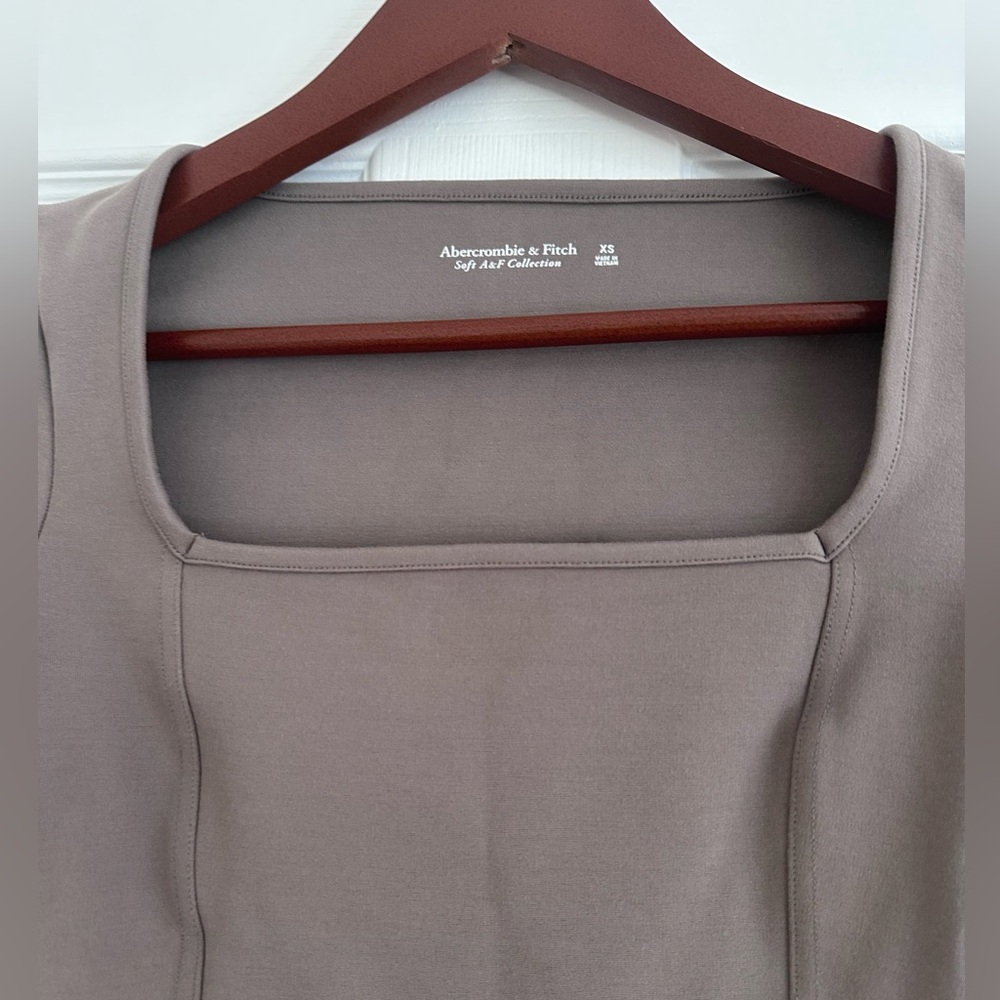✅ SOLD Abercrombie & Fitch Ava Long-Sleeve sculpt Cotton  Squareneck Bodysuit XS - Picture 2 of 5